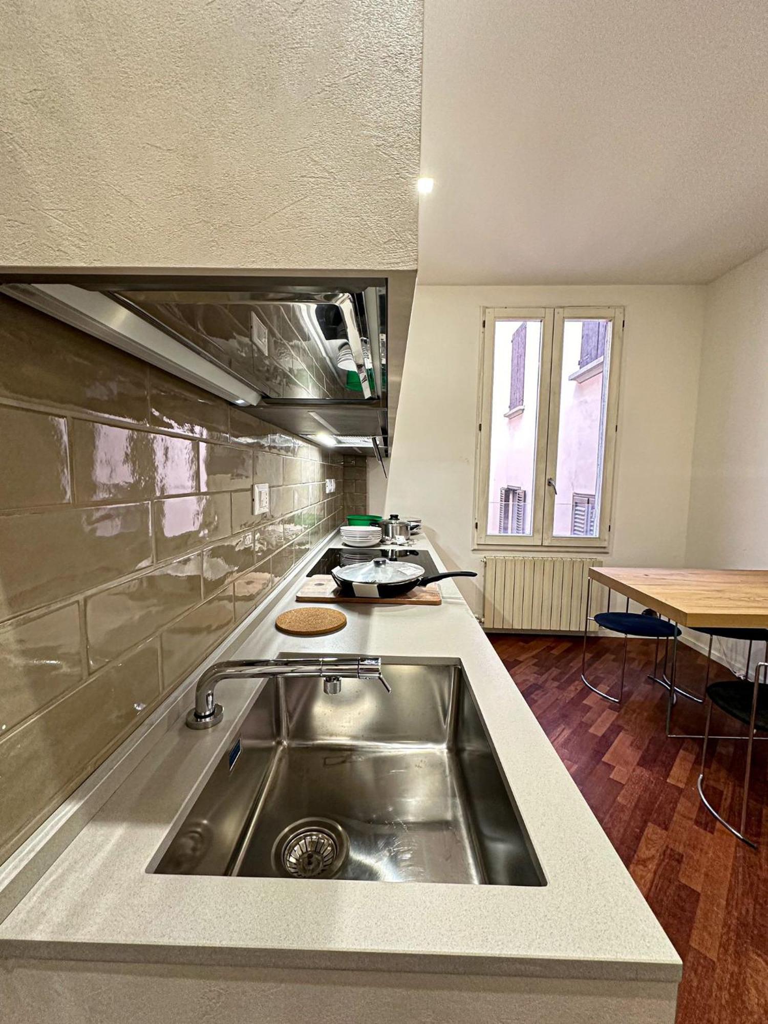 Whouse Large Suite Apartment Indipendenza Bolonha Exterior foto