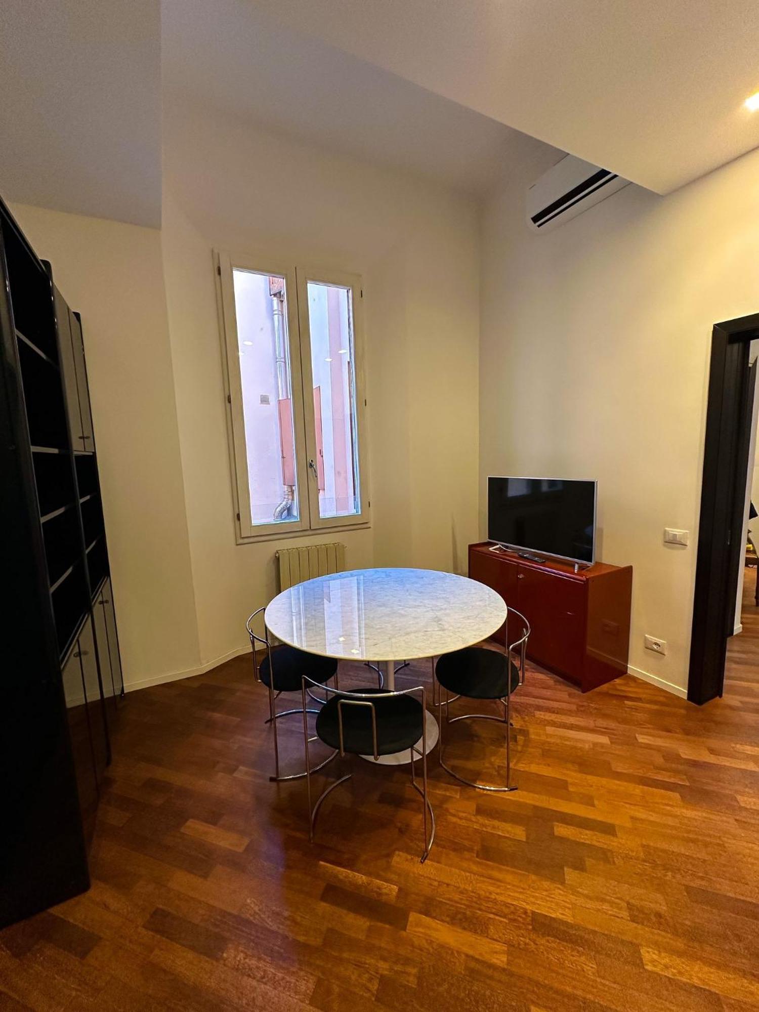 Whouse Large Suite Apartment Indipendenza Bolonha Exterior foto
