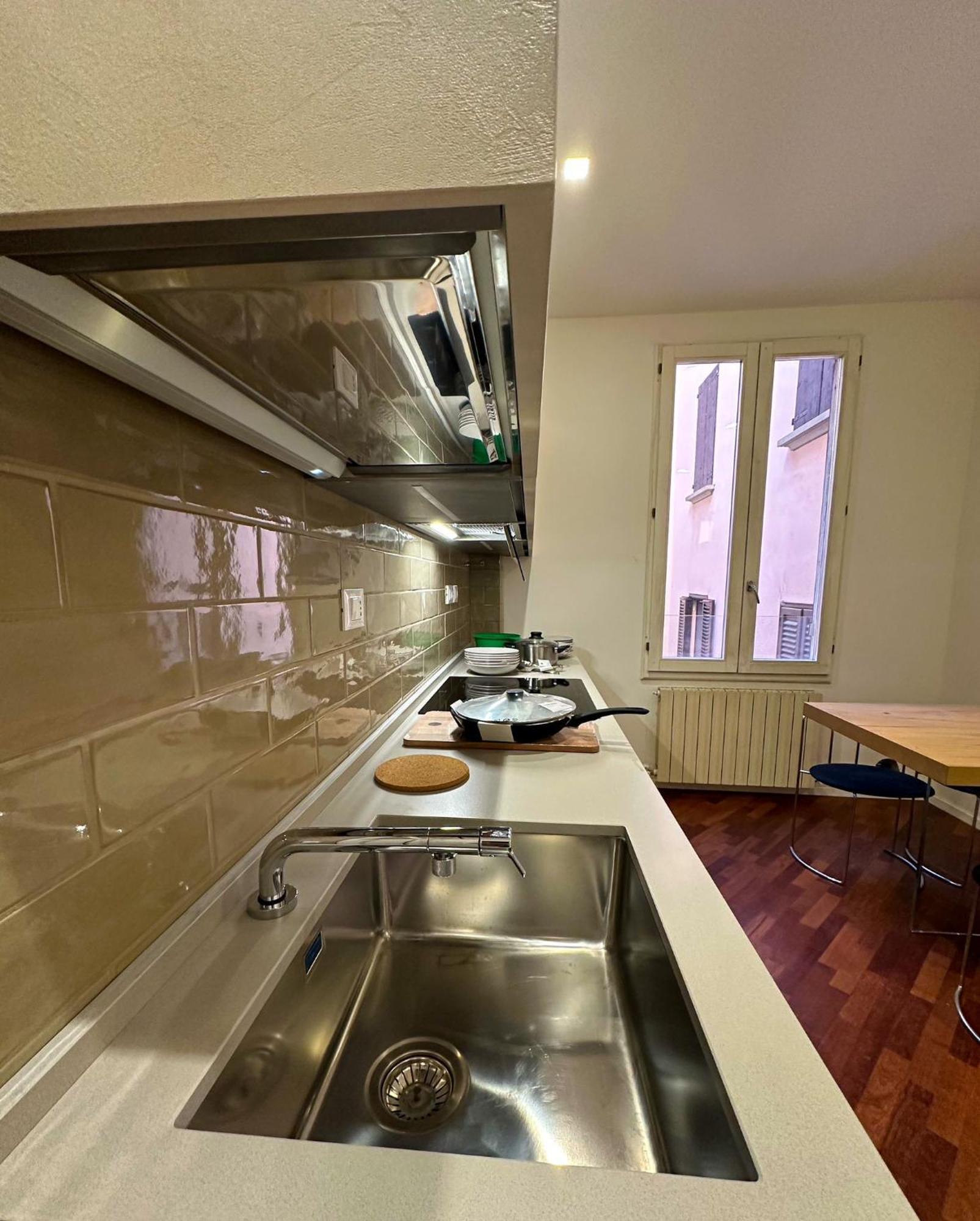 Whouse Large Suite Apartment Indipendenza Bolonha Exterior foto